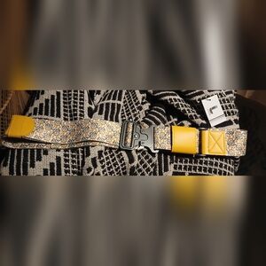 LIV3D Travel Belt for Luggage - Adjustable and Trendy - Luggage Strap for Bag At